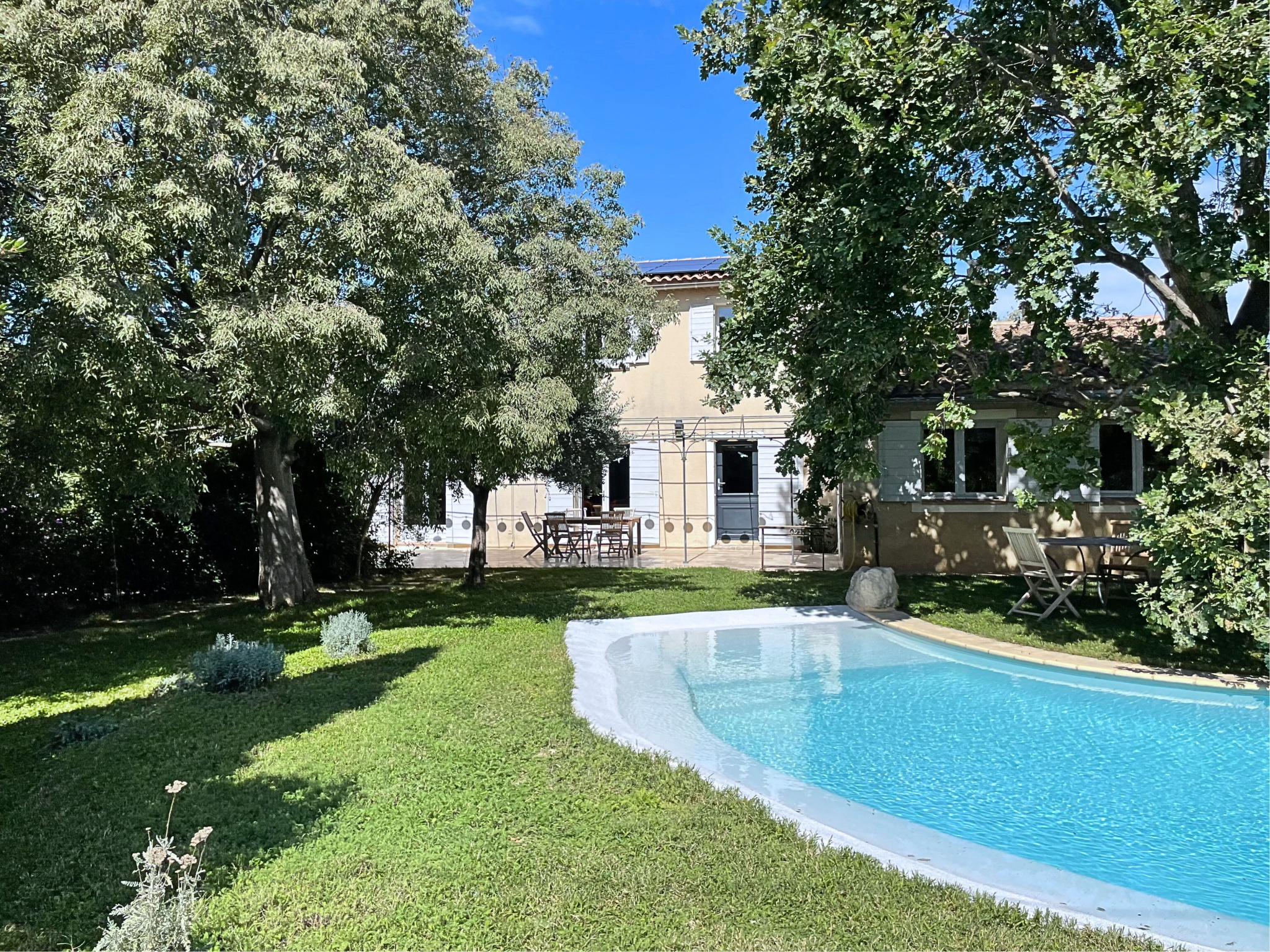 Villeneuve-lès-Avignon – Magnifique bien d’exception – 7 piè