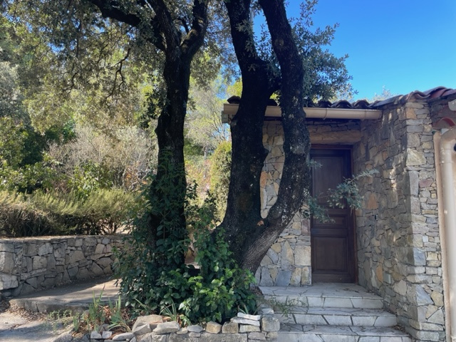 NIMES RTE D UZES ‘ESPRIT DE VACANCES’  MAISON STYLE  MAS TY