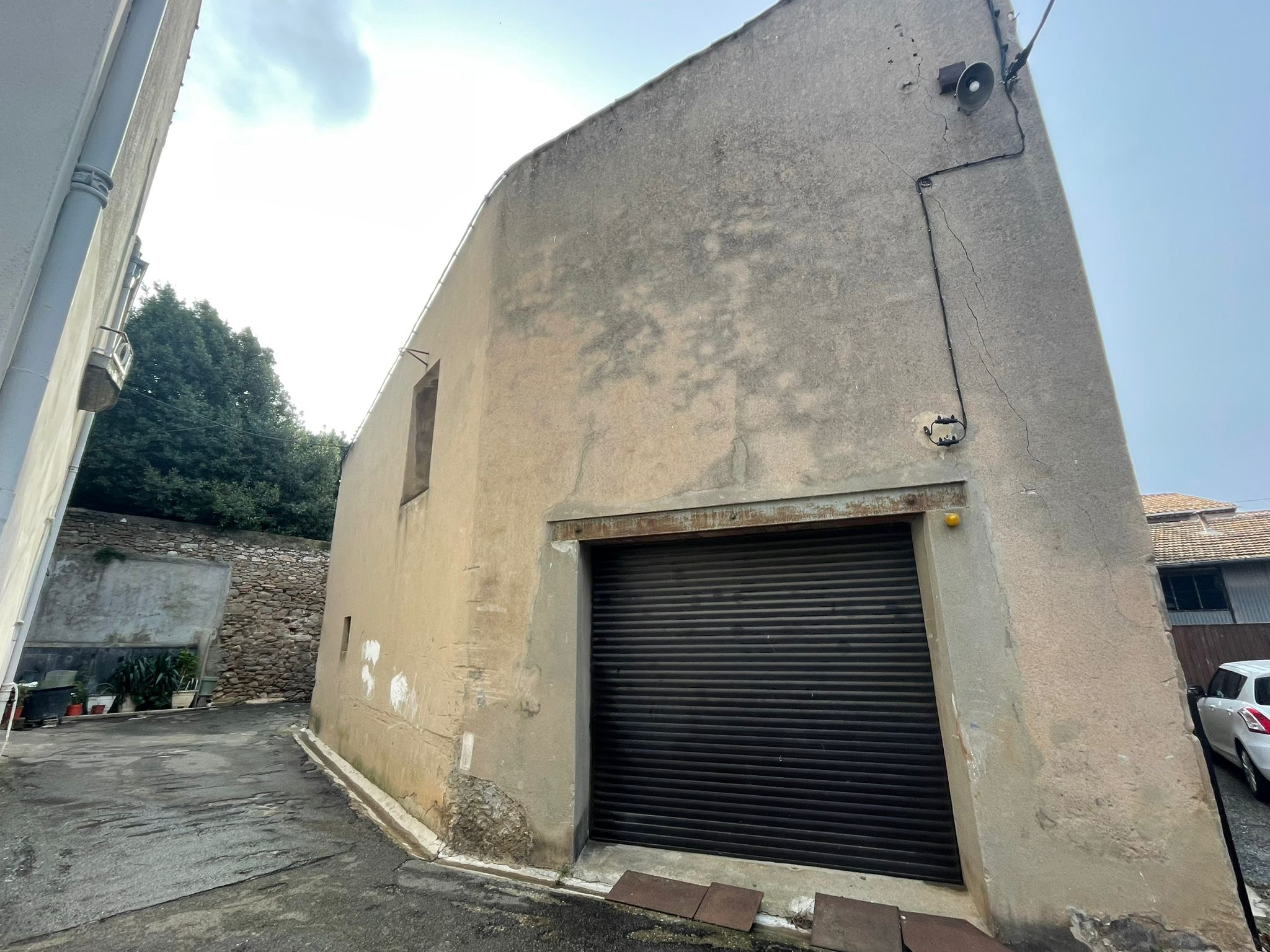 Garage viabilisé de 134 m2 sur deux niveaux