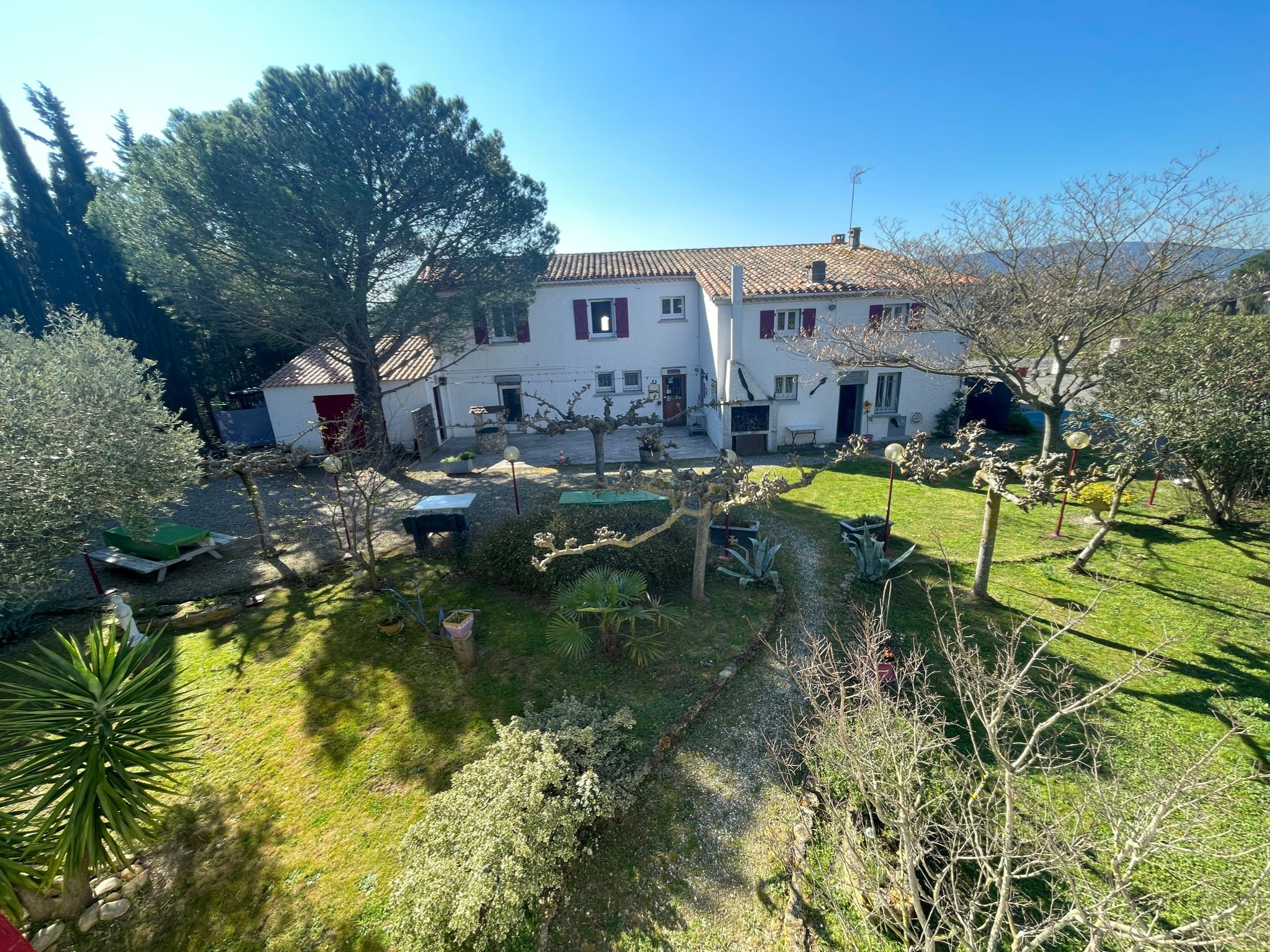 Domaine exploité en Hôtel Restaurant à Marseillette
