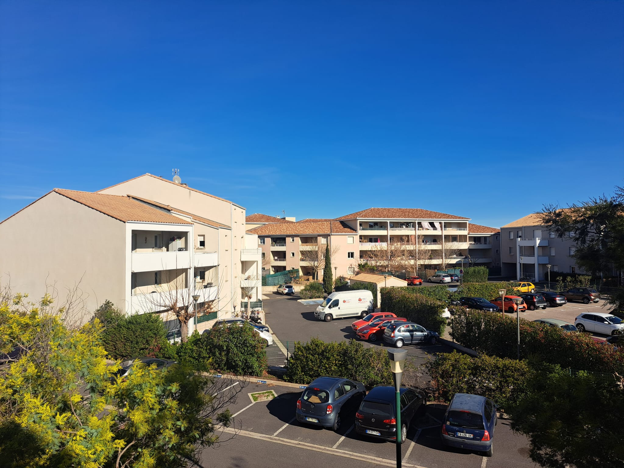 À VENDRE   APPARTEMENT T2 EN RÉSIDENCE SÉCURISÉE AVEC PISCIN