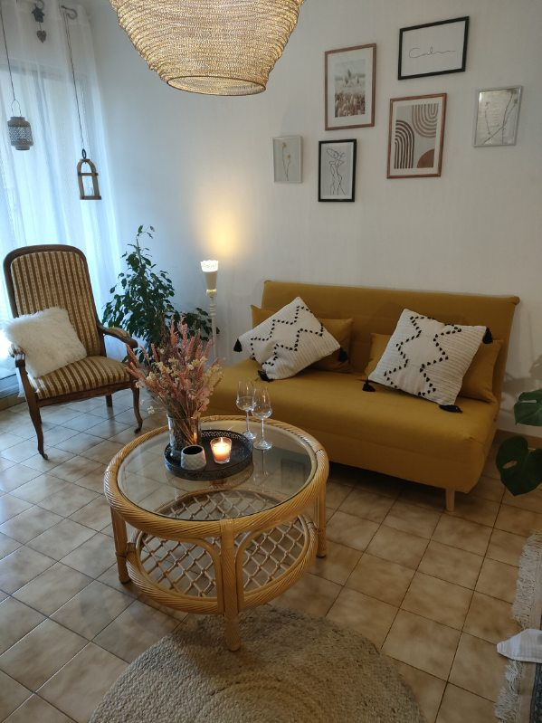 NIMES LE CLOS DES PINS STUDIO A LOUER 10 NOVEMBRE 2025