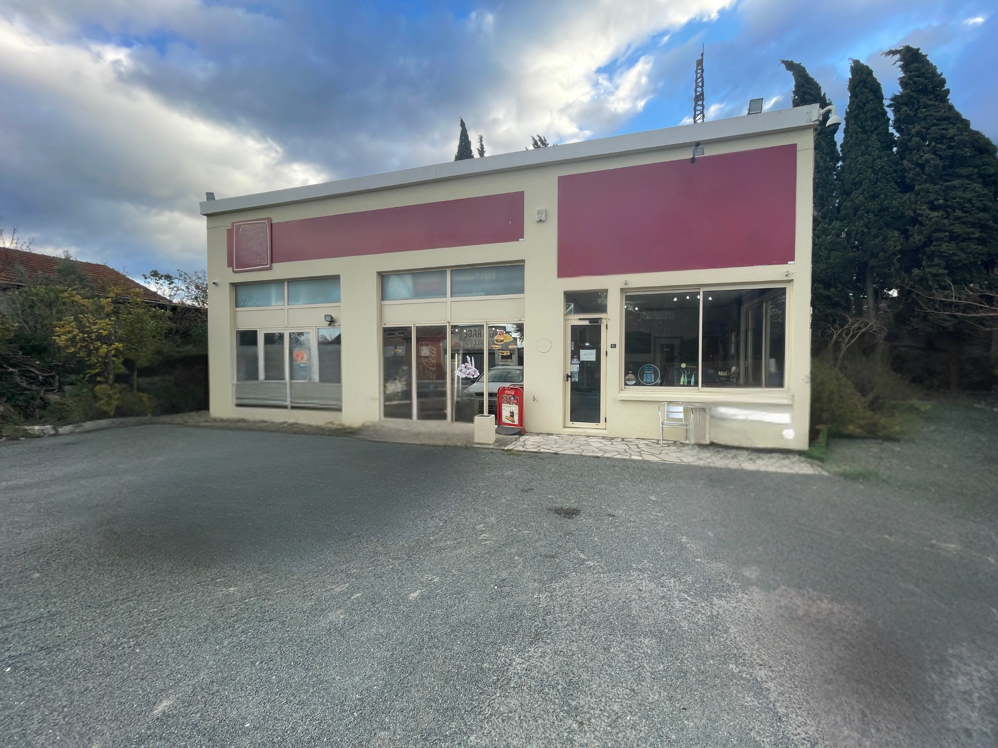 Fond de commerce à vendre   Axe principal traversant Capendu