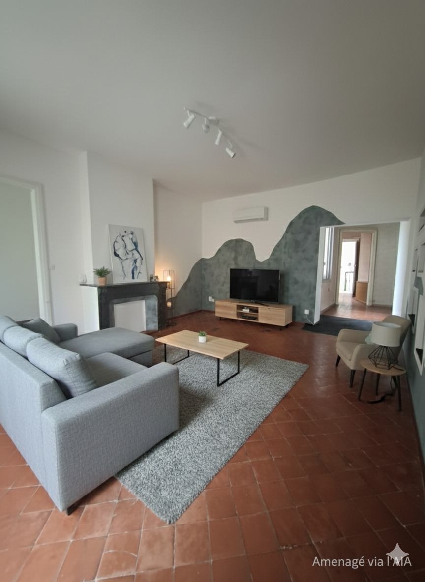 À VENDRE   APPARTEMENT AUX BEAUX VOLUMES   IMMEUBLE BOURGEOI