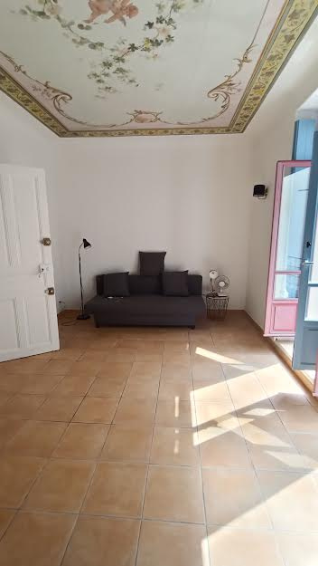 À LOUER   STUDIO MEUBLÉ EN REZ-DE-CHAUSSÉE   CENTRE-VILLE HI