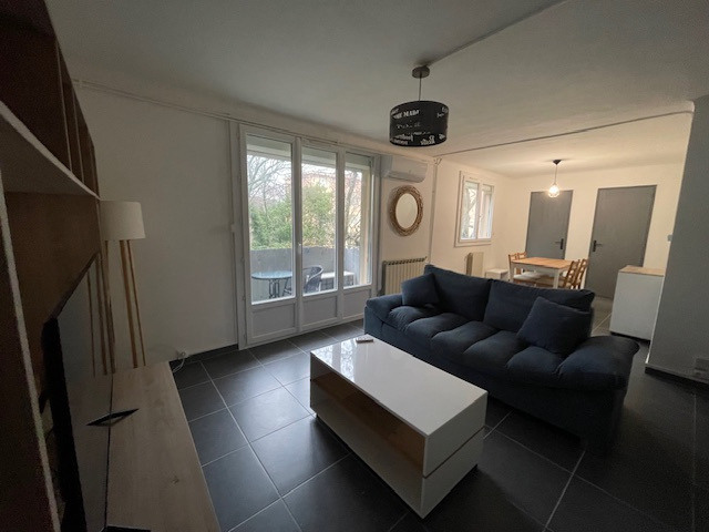 Nîmes route d&rsquo;Uzès appartement type 3 en location meublée