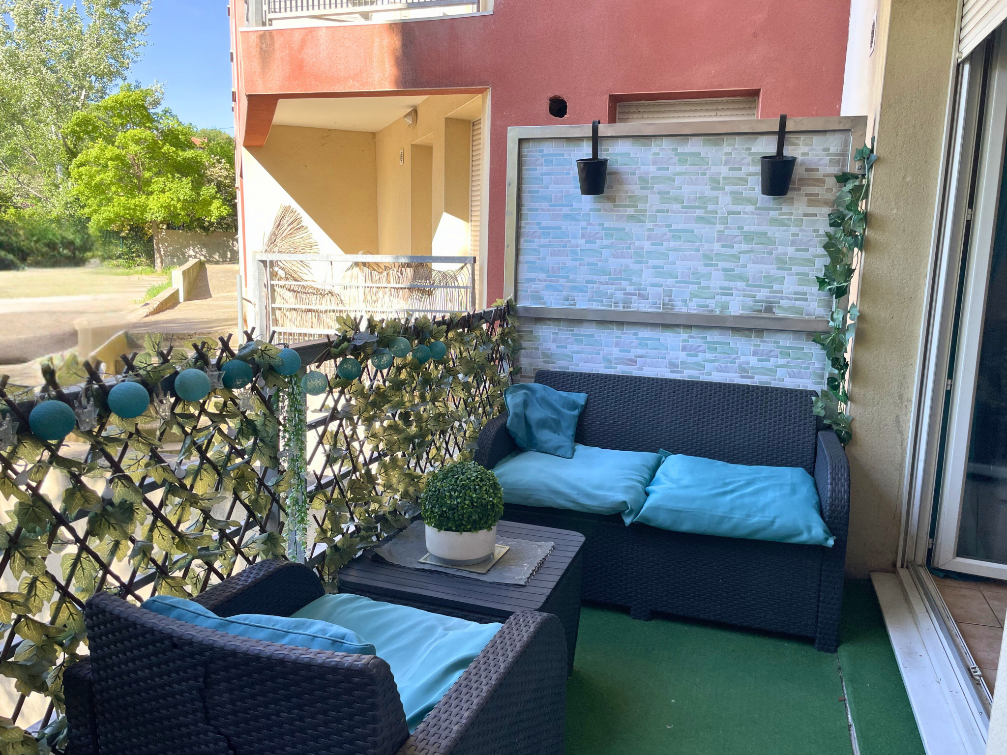 NIMES – 47,63M2 – 2 PIECES – UNE CHAMBRE – TERRASSE – PARKIN
