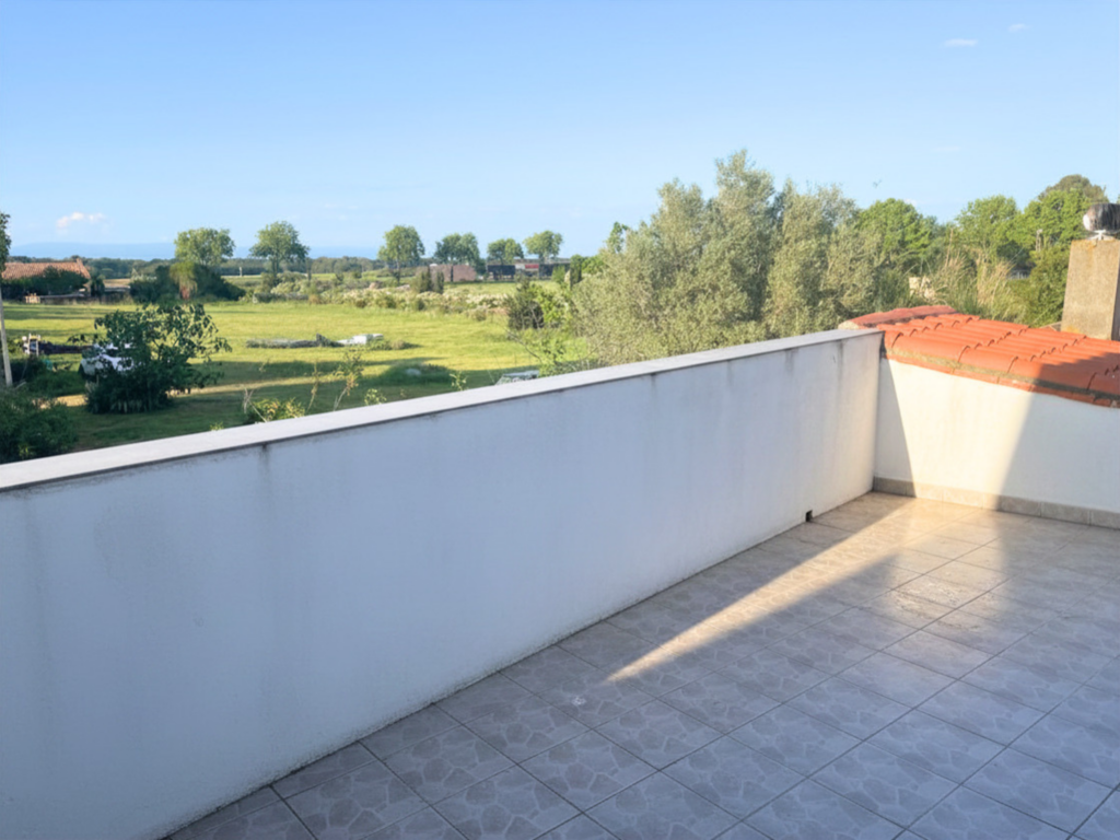 Bel appartement de 115m2 avec terrasse à Capendu