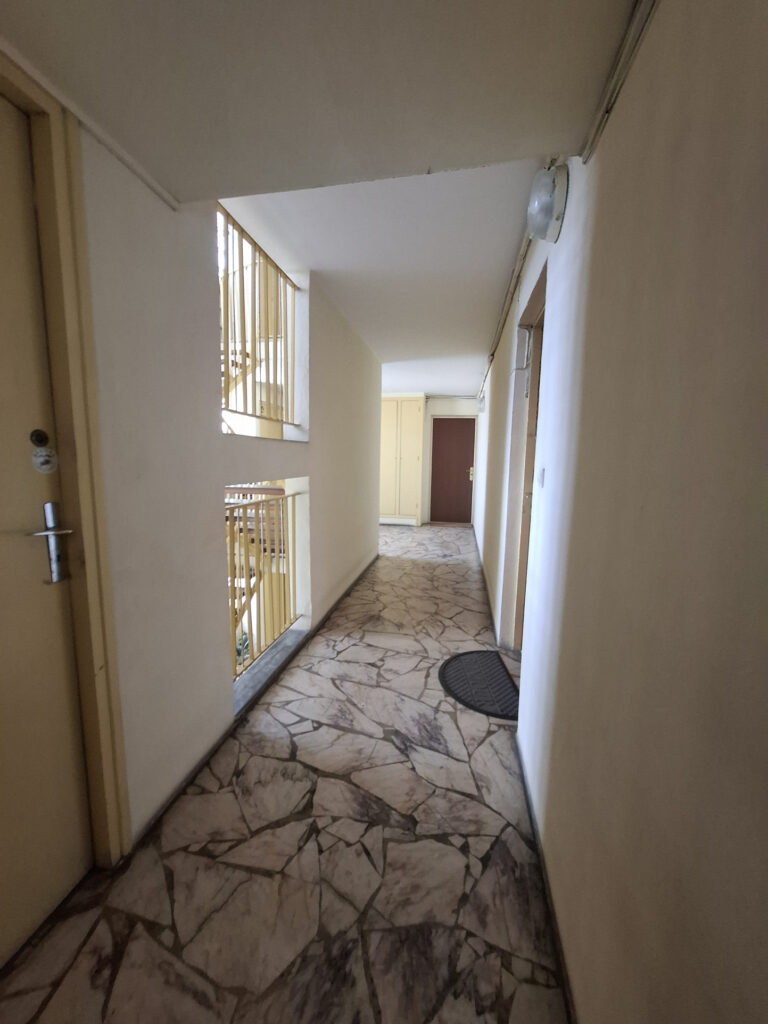 À VENDRE   APPARTEMENT T3 LUMINEUX AVEC TERRASSE, BOX EN SOU