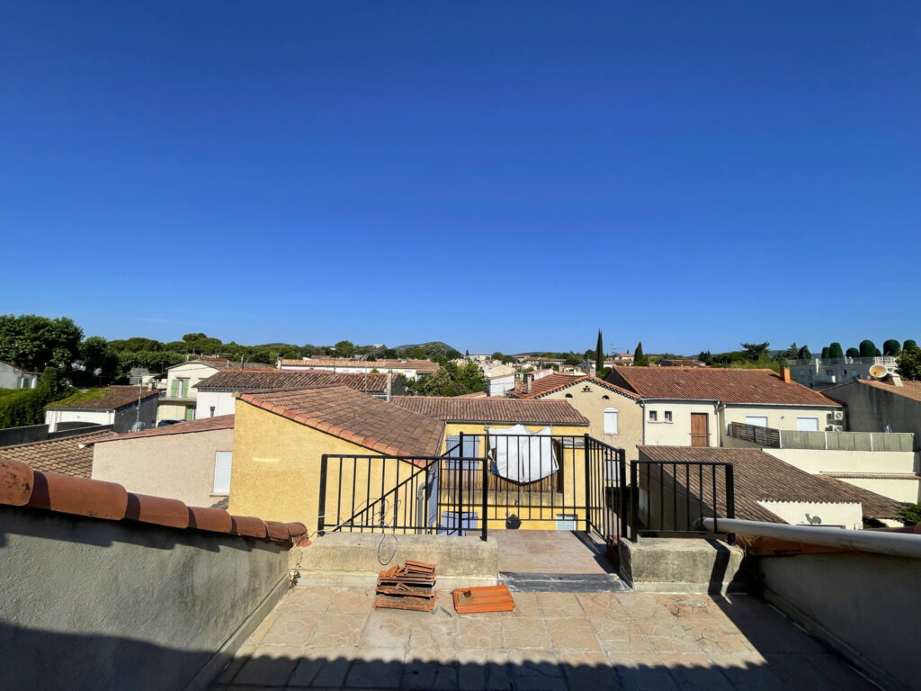 À VENDRE   APPARTEMENT P3 BIS – 52,98M2 CARREZ – 81,42 M2 SU