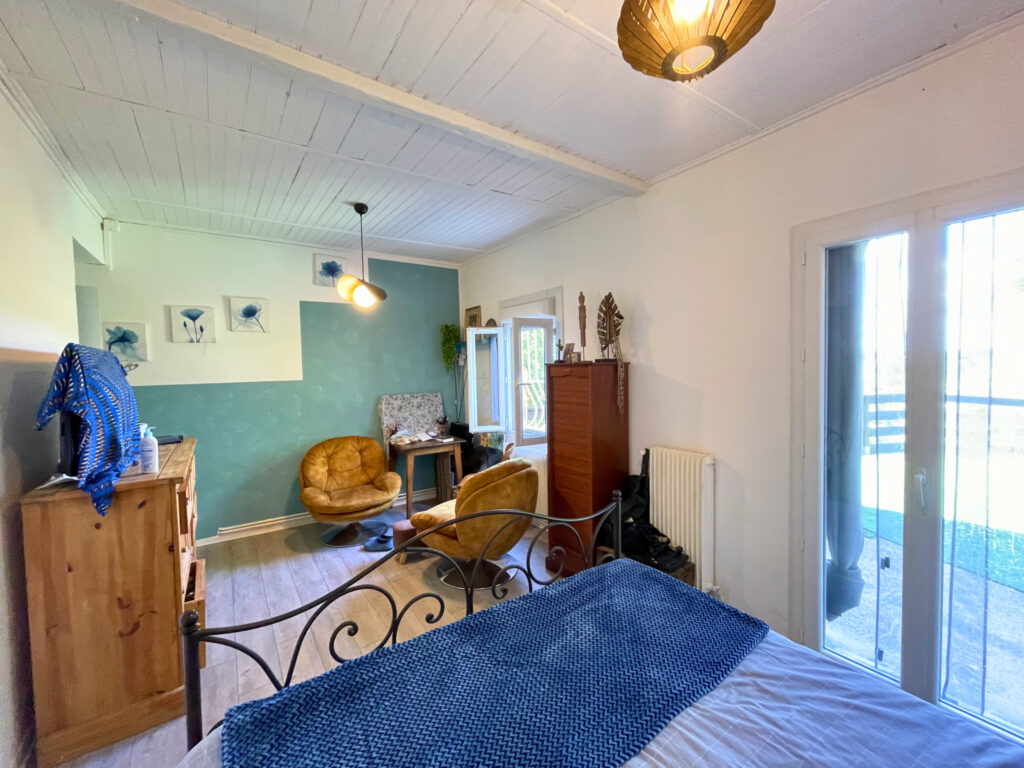 NÎMES   QUARTIER ROUTE D&rsquo;UZES – MAISON TYPE 5 AVEC MAGNIFIQU