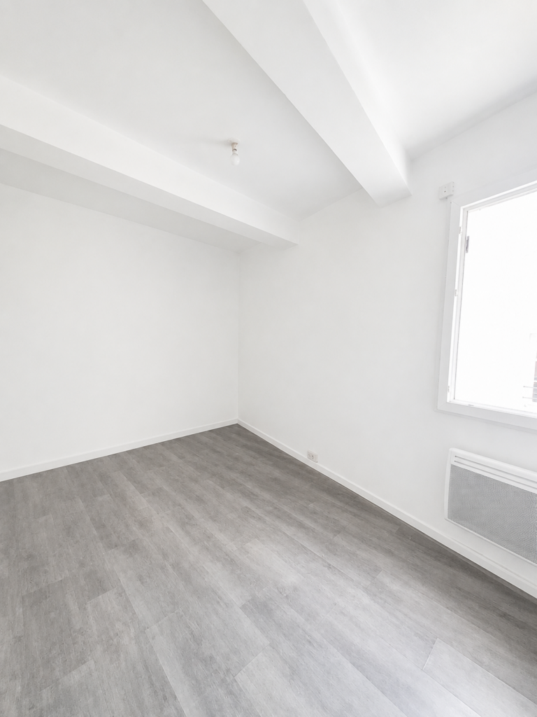 À LOUER   APPARTEMENT T2 DE 31 M2 EN CENTRE-VILLE HISTORIQUE