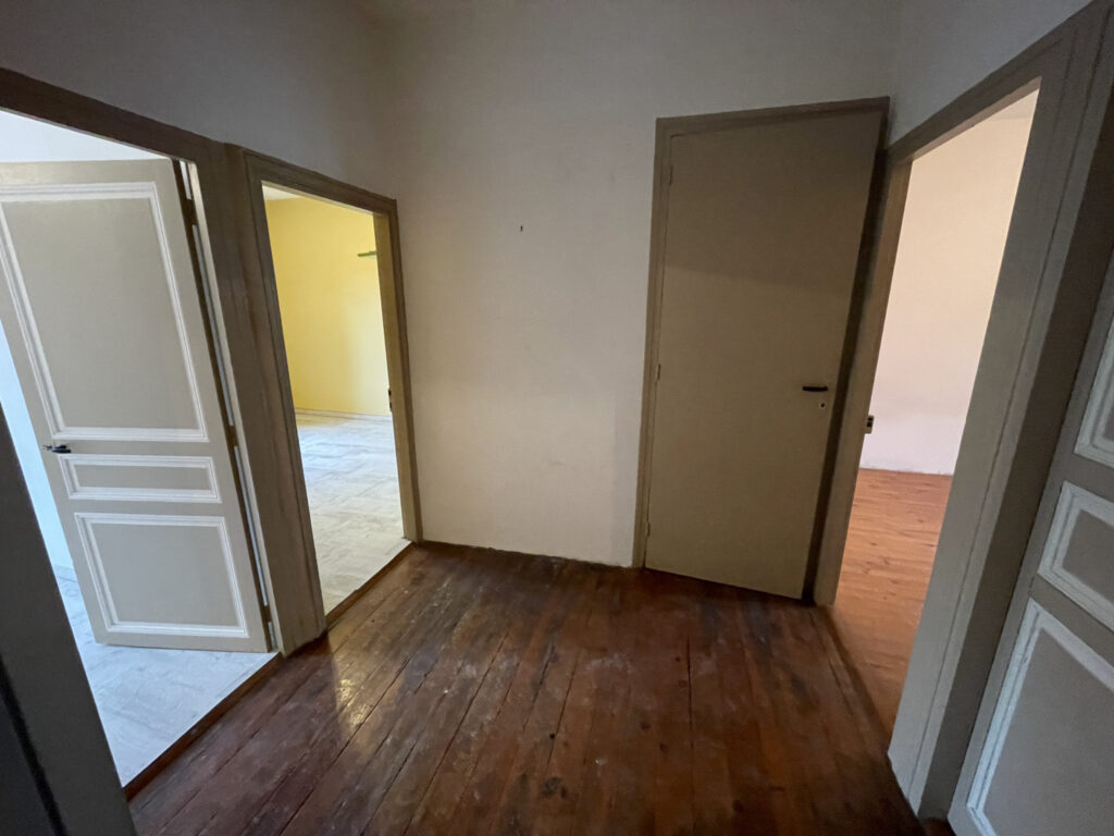Maison 122 m2 avec garage 72 m2 et terrasse sans vis-à-vis
