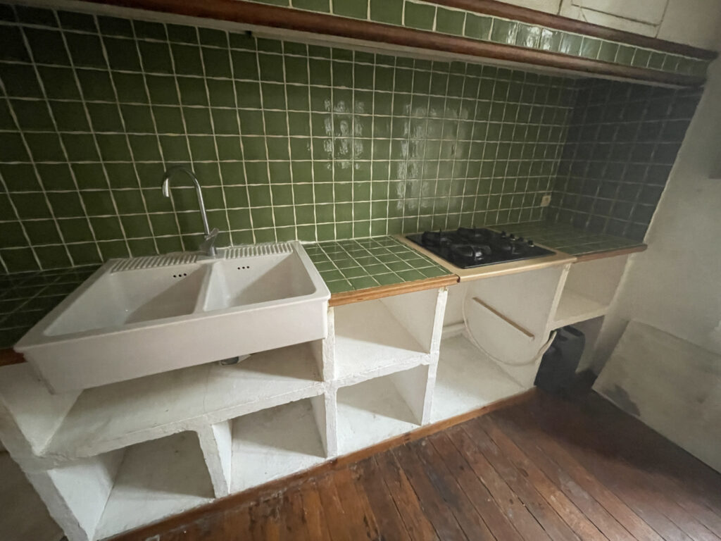Maison 122 m2 avec garage 72 m2 et terrasse sans vis-à-vis