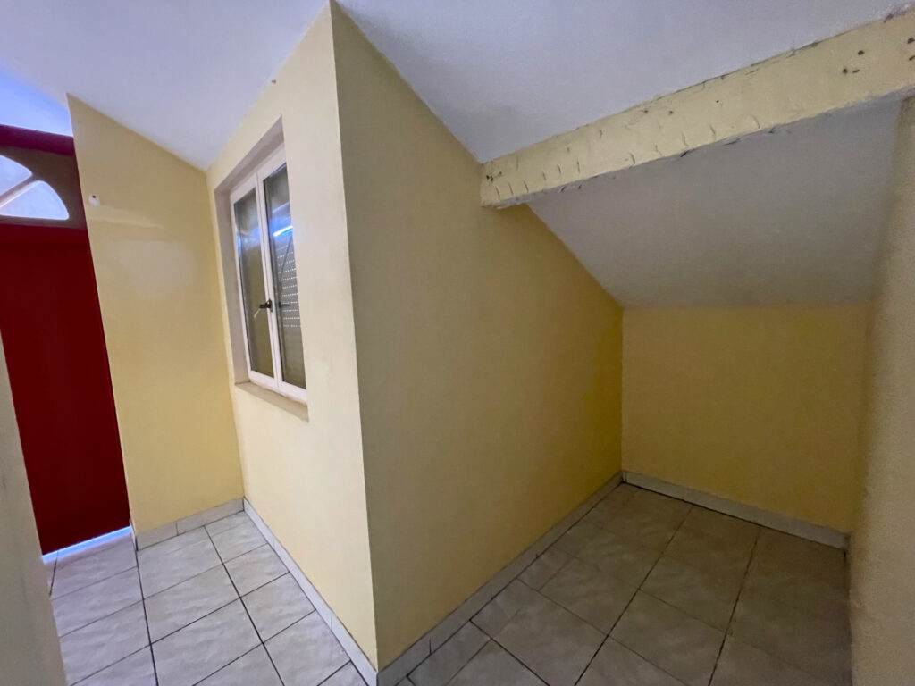 À VENDRE   APPARTEMENT P3 BIS – 52,98M2 CARREZ – 81,42 M2 SU