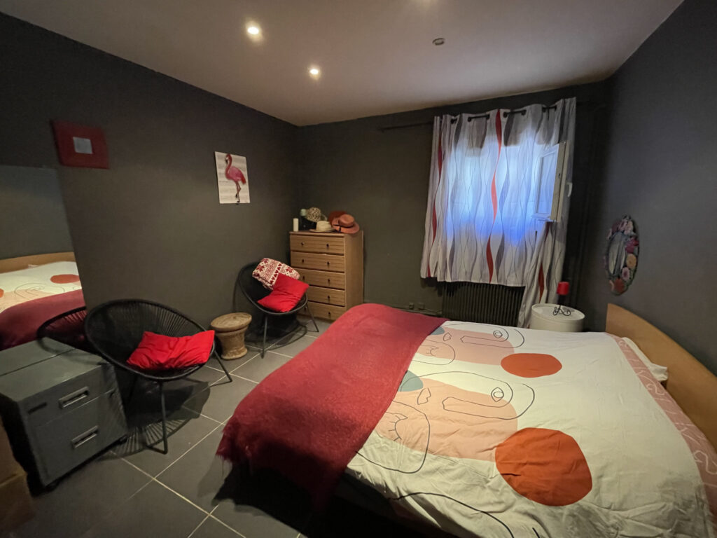 NÎMES   QUARTIER ROUTE D&rsquo;UZES – MAISON TYPE 5 AVEC MAGNIFIQU