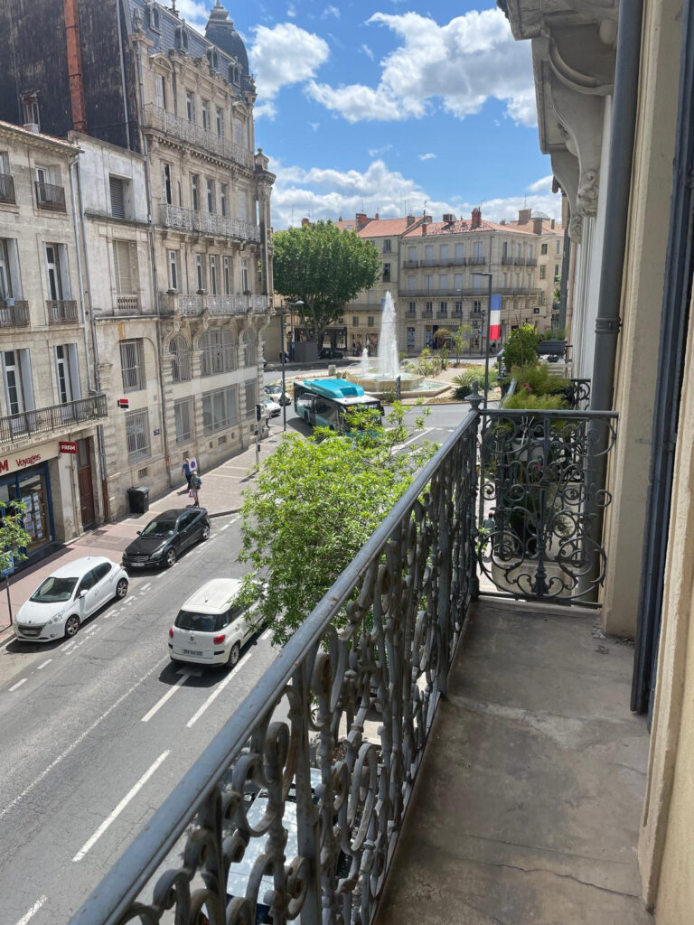 À LOUER   BUREAUX DE CARACTÈRE   RUE CLEMENCEAU, COEUR DE VIL