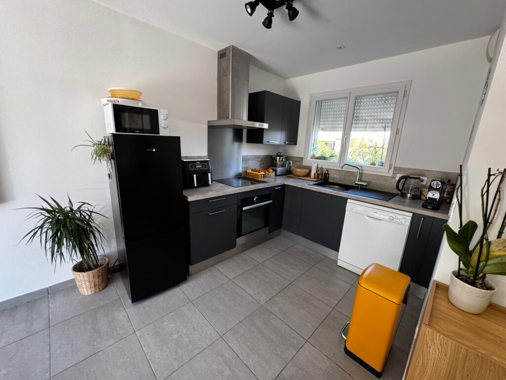 Coup de coeur à Calvisson : Villa T4 de 2016 avec jardin, gar