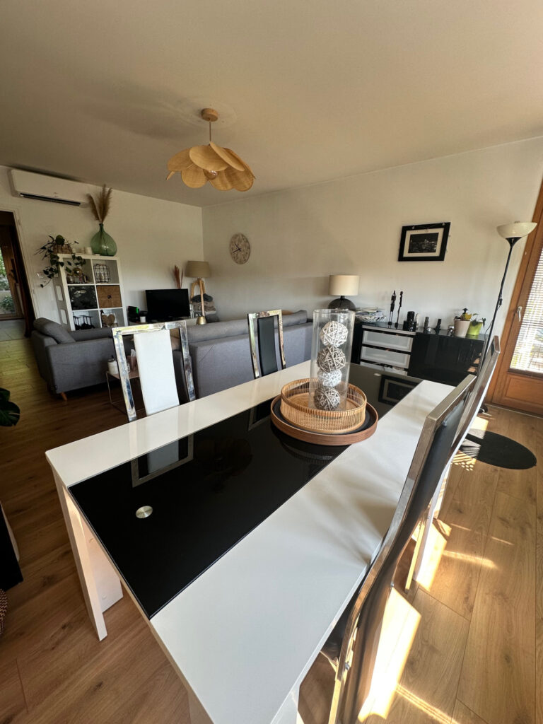 NIMES ROUTE DE SAUVE VUE IMPRENABLE POUR CET APPARTEMENT TYP