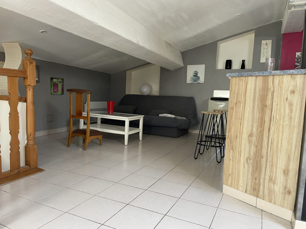 Appartement meublé à Pezens