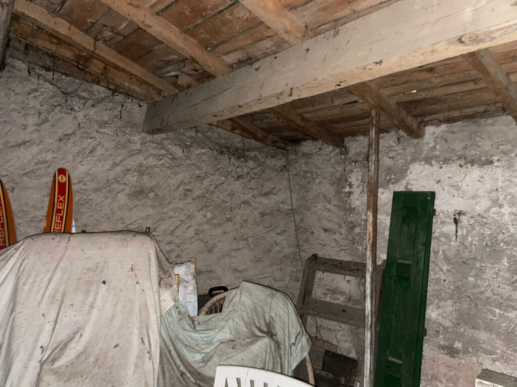 Garage viabilisé de 134 m2 sur deux niveaux