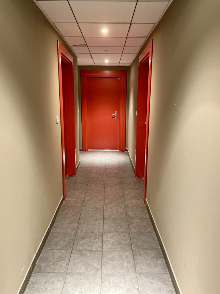 A LOUER, BEZIERS QUARTIER POLYGONE (34)   DANS RESIDENCE SEC