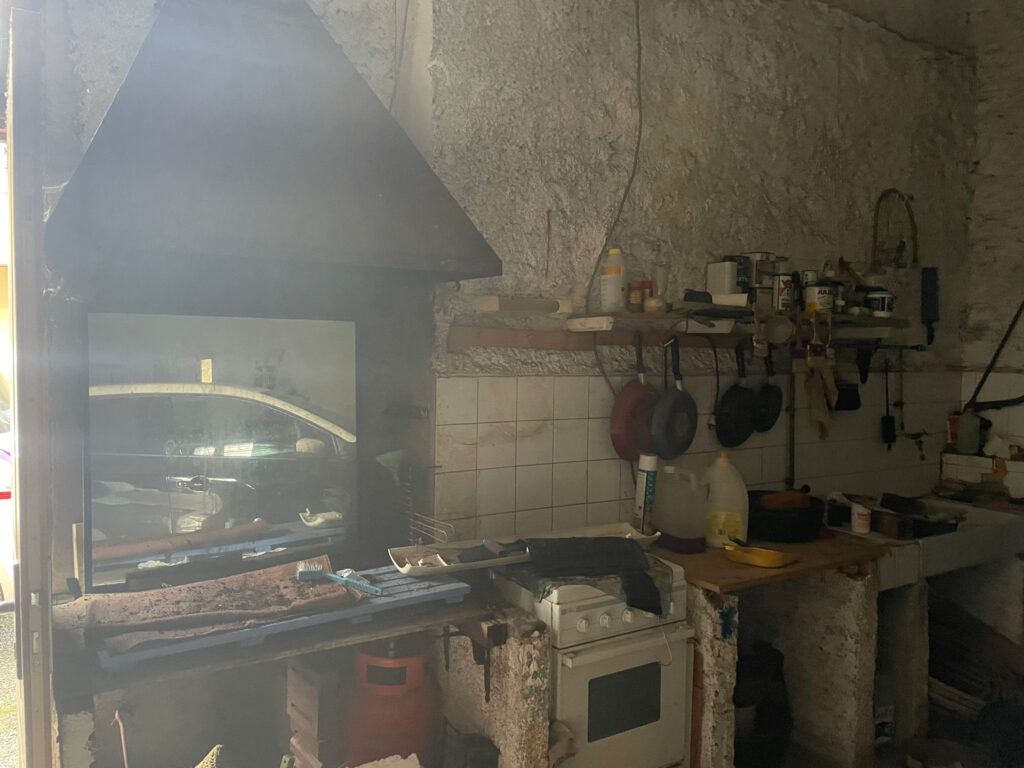 Garage viabilisé de 134 m2 sur deux niveaux