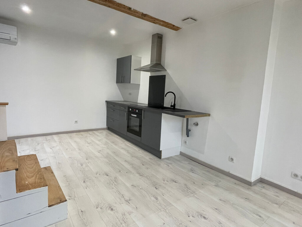 Maison de village de 63m2 à Villemoutaussou vendue louée