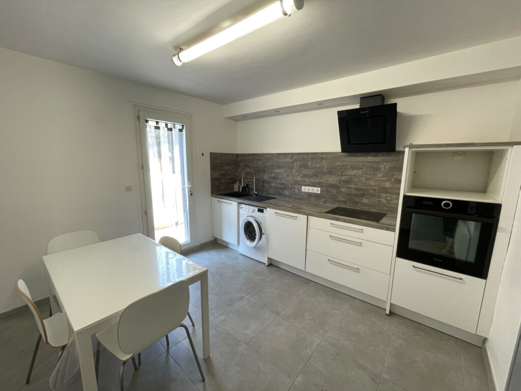 MAISON 5 PIÈCES   110 M2   JARDIN   CLIMATISATION   DOUZENS