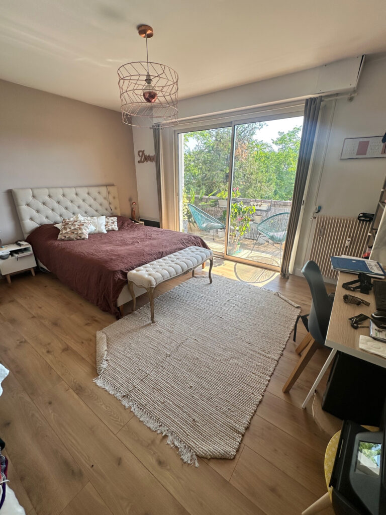 NIMES ROUTE DE SAUVE VUE IMPRENABLE POUR CET APPARTEMENT TYP