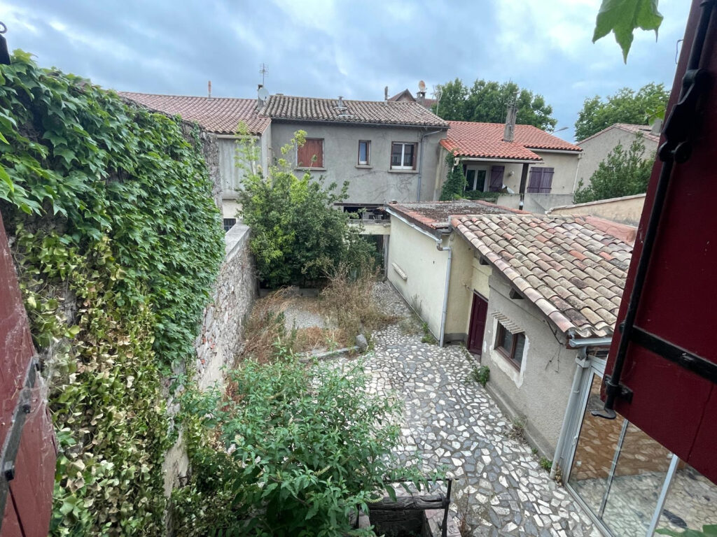 Ensemble immobilier de 6 lots