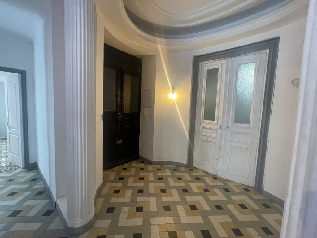 À LOUER   BUREAUX DE CARACTÈRE   RUE CLEMENCEAU, COEUR DE VIL