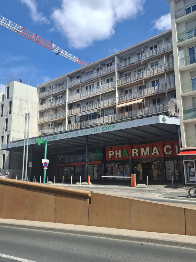 À VENDRE   APPARTEMENT T3 LUMINEUX AVEC TERRASSE, BOX EN SOU