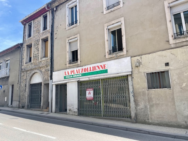 Saint Ambroix à proximité d&rsquo;Alès local commercial + appartem