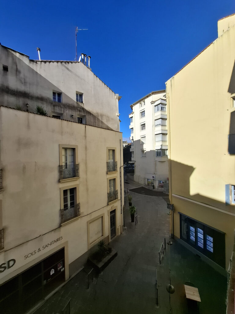 À LOUER   APPARTEMENT T2 DE 31 M2 EN CENTRE-VILLE HISTORIQUE