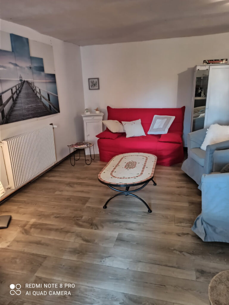 NÎMES   QUARTIER ROUTE D&rsquo;UZES – MAISON TYPE 5 AVEC MAGNIFIQU