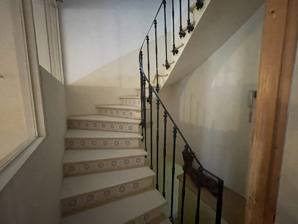 Maison 122 m2 avec garage 72 m2 et terrasse sans vis-à-vis