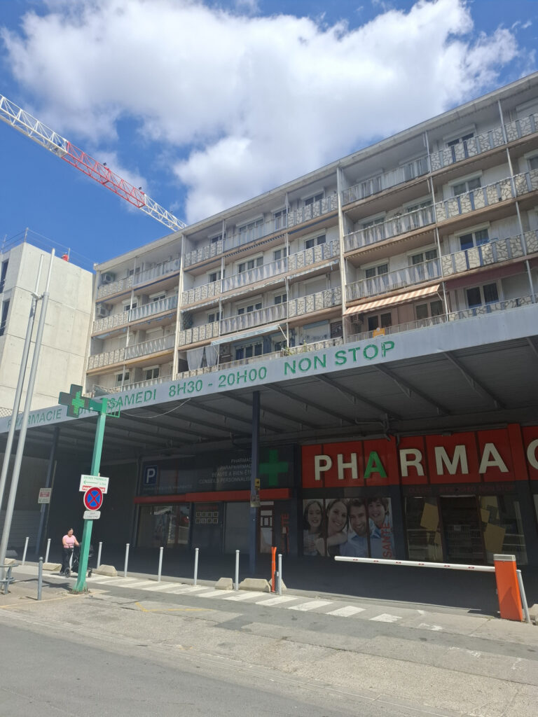 À VENDRE   APPARTEMENT T3 LUMINEUX AVEC TERRASSE, BOX EN SOU