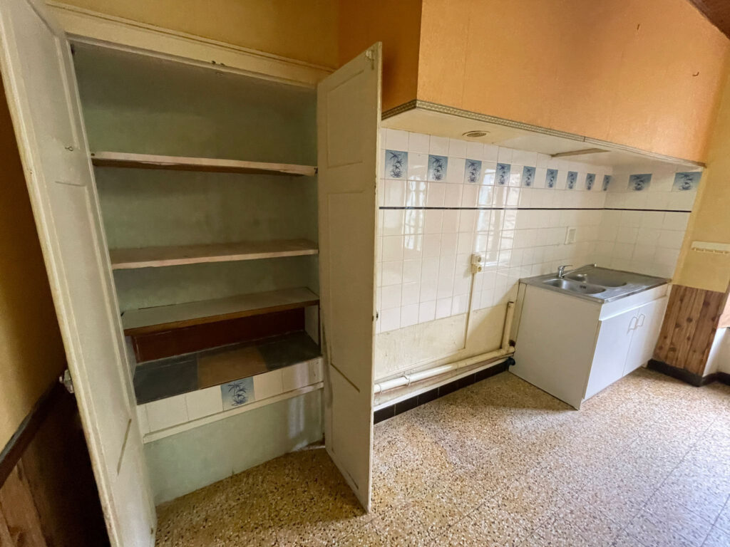 Grande maison de village sur 3 niveaux à Rieux-Minervois