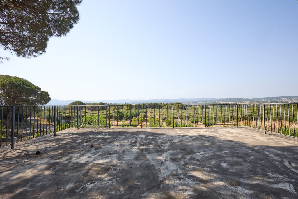 Propriété d&rsquo;Exception avec Vue Panoramique et Piscine   Vill