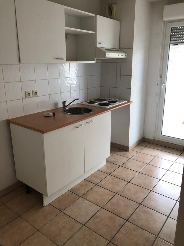 À VENDRE   APPARTEMENT T3 AVEC BALCON ET BOX   RÉSIDENCE AMA