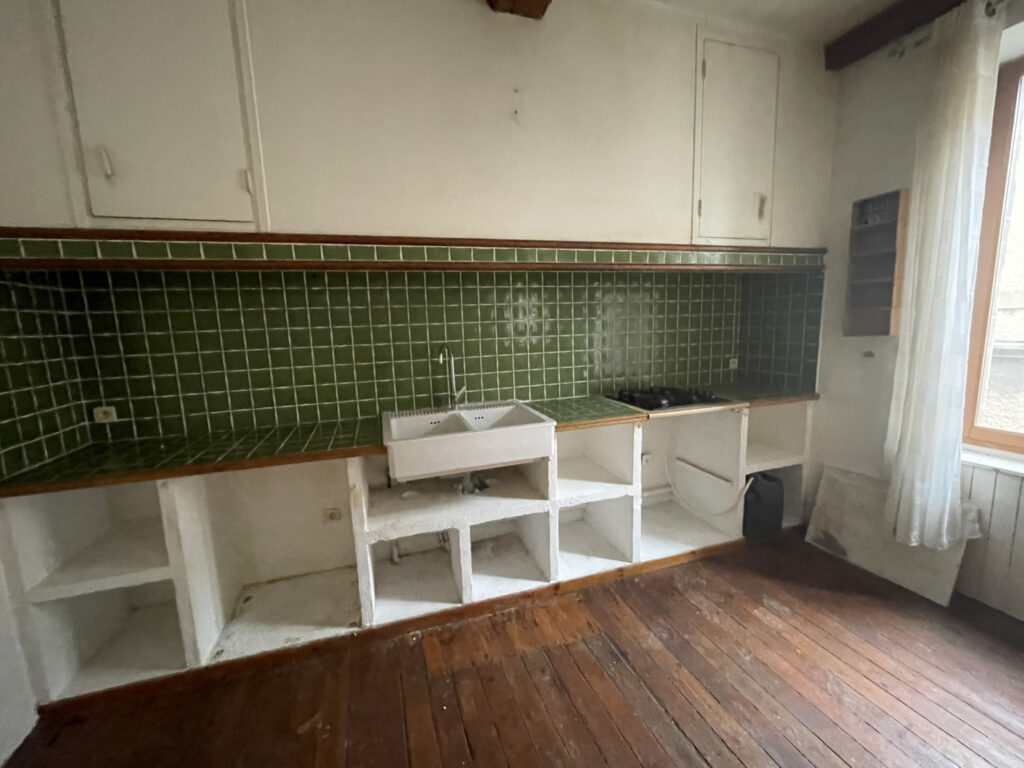 Maison 122 m2 avec garage 72 m2 et terrasse sans vis-à-vis