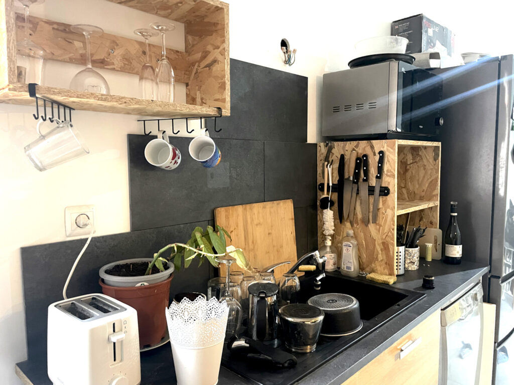 CLARENSAC – MAISON DE VILLAGE – 3 CHAMBRES – environ 100M2 d
