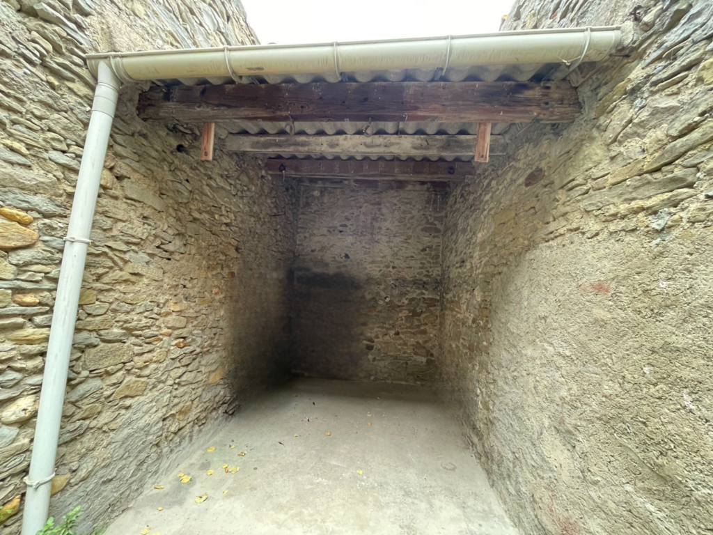 Grande maison de village sur 3 niveaux à Rieux-Minervois