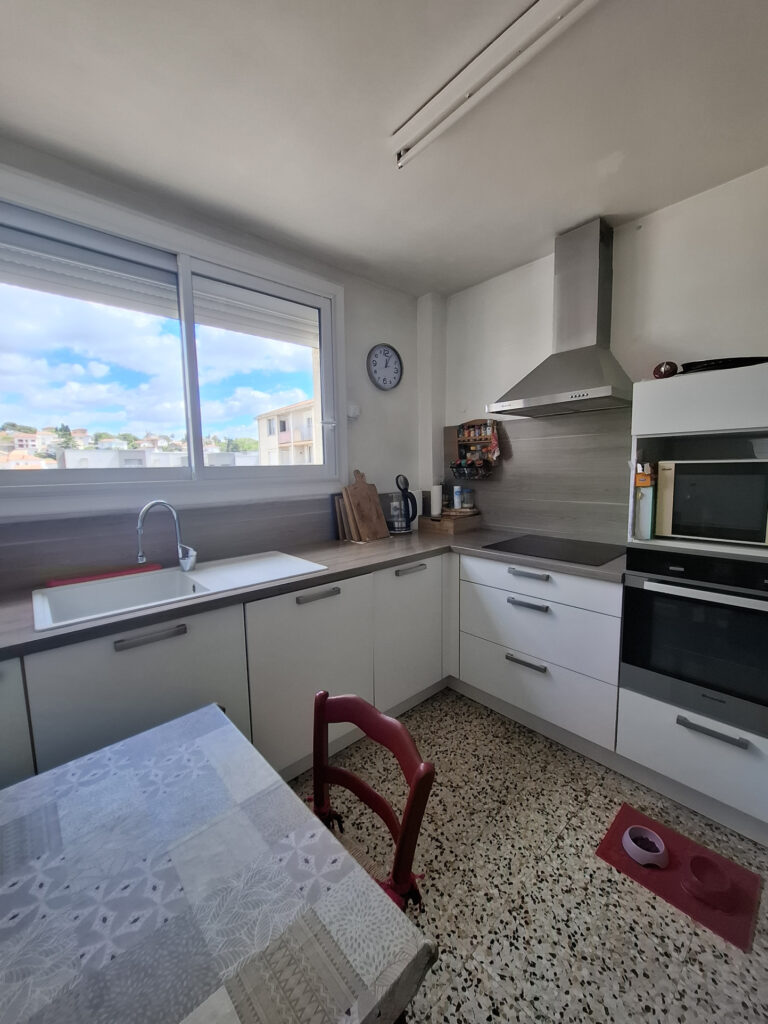À VENDRE   APPARTEMENT T3 LUMINEUX AVEC TERRASSE, BOX EN SOU
