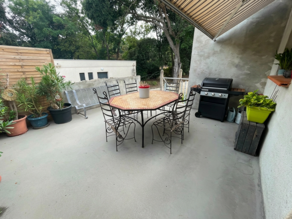 NOUVEAUTÉ À CAPENDU   MAISON 140 M2 AVEC PISCINE, GARAGE ET