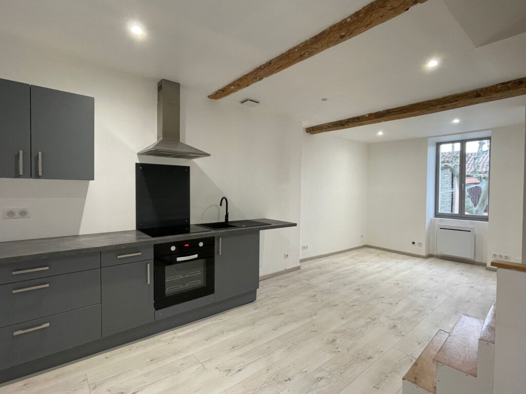 Maison de village de 63m2 à Villemoutaussou vendue louée