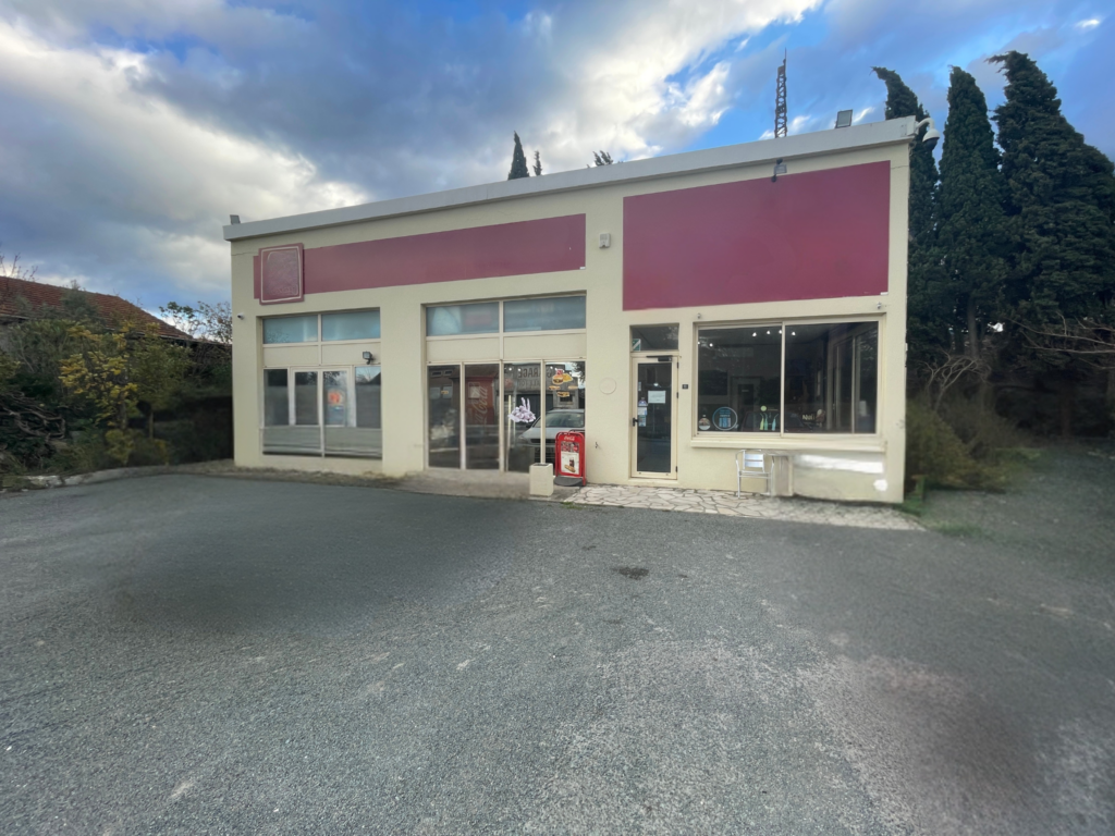 Fond de commerce à vendre   Axe principal traversant Capendu