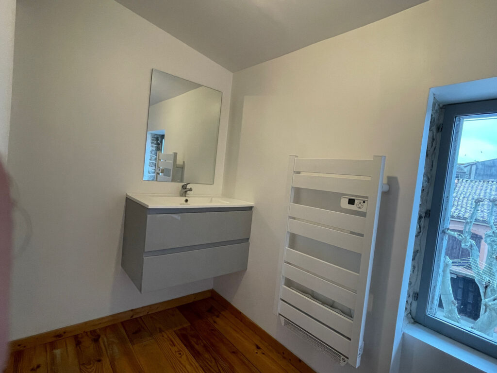 Maison de village de 63m2 à Villemoutaussou vendue louée