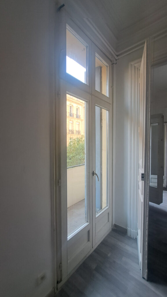 À LOUER   BUREAUX DE CARACTÈRE   RUE CLEMENCEAU, COEUR DE VIL